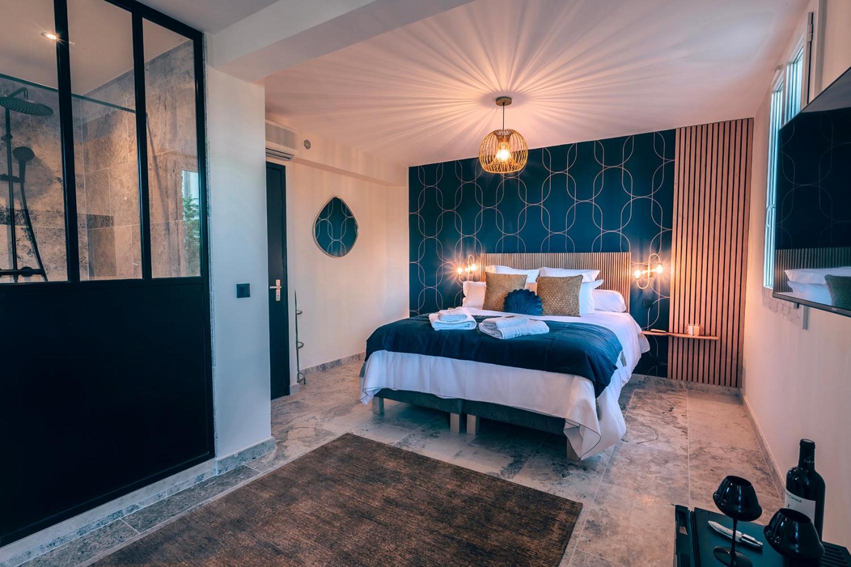Les Suites De L'Etang キュキュロン エクステリア 写真