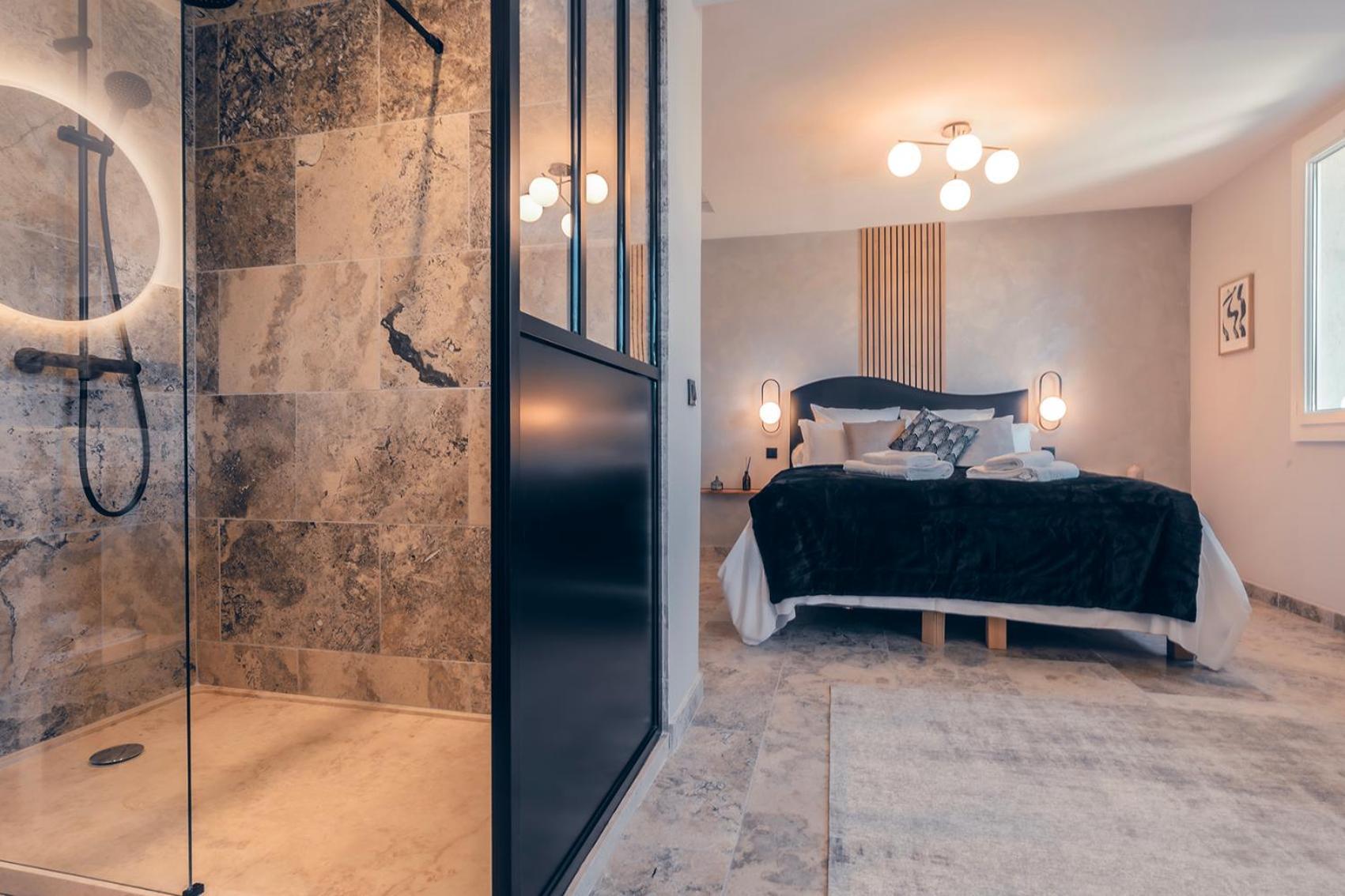 Les Suites De L'Etang キュキュロン エクステリア 写真
