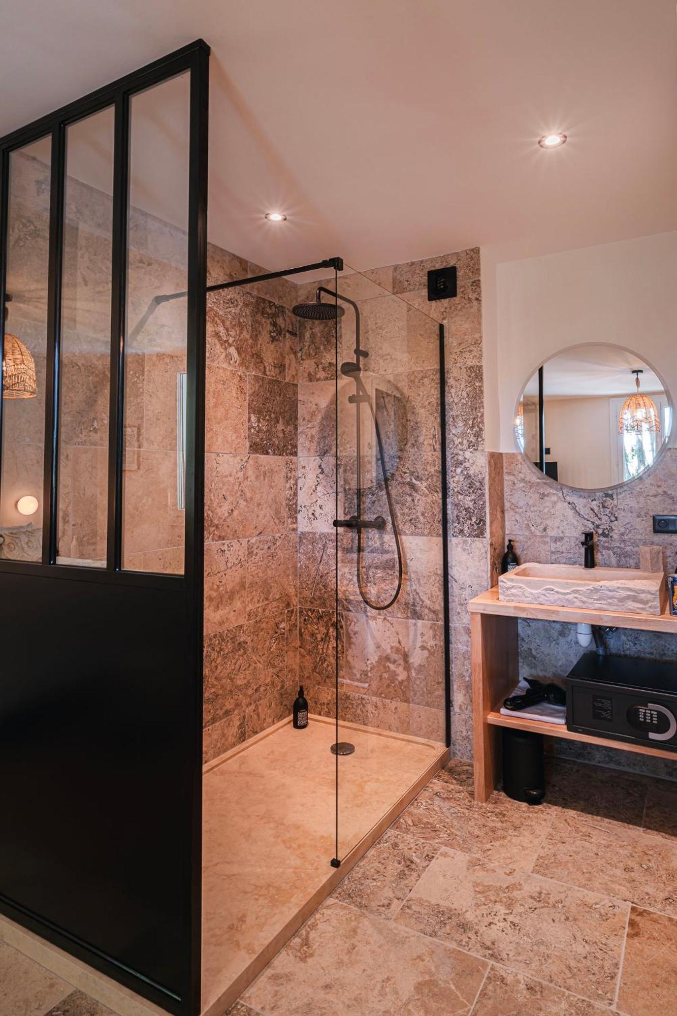 Les Suites De L'Etang キュキュロン エクステリア 写真